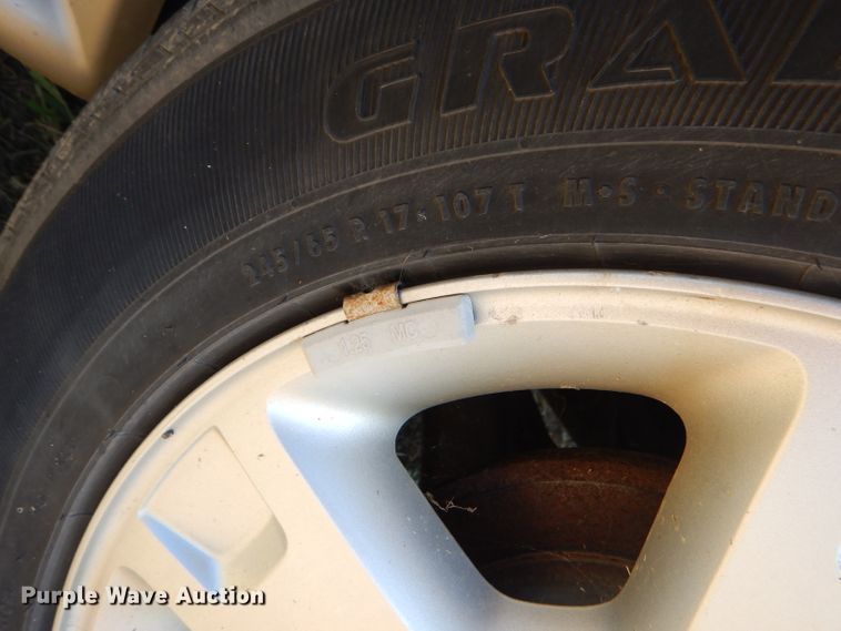 image for item EY9435 2005 Ford Explorer SUV