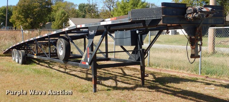 image for item EY9437 2004 Kaufman L10T equipment trailer