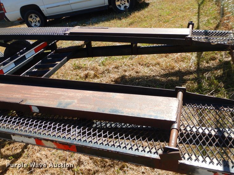 image for item EY9437 2004 Kaufman L10T equipment trailer