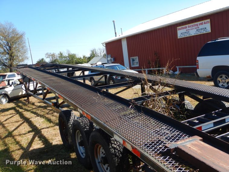 image for item EY9437 2004 Kaufman L10T equipment trailer