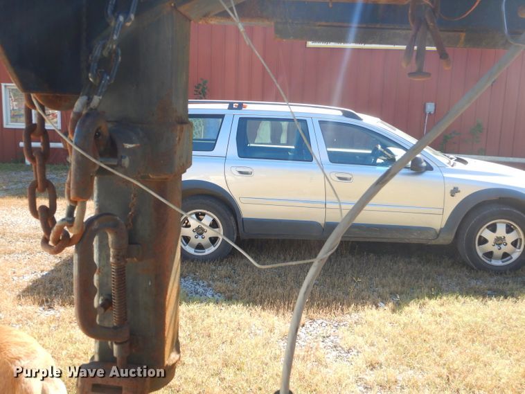 image for item EY9437 2004 Kaufman L10T equipment trailer