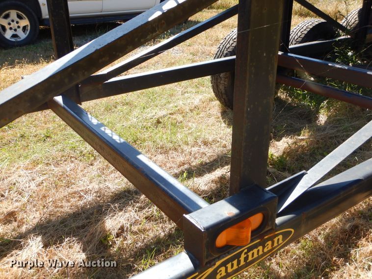 image for item EY9437 2004 Kaufman L10T equipment trailer