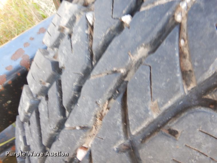 image for item EY9437 2004 Kaufman L10T equipment trailer