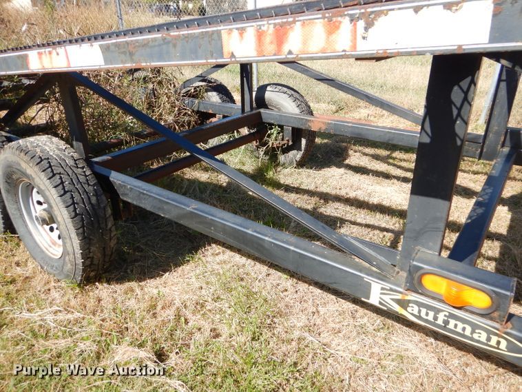 image for item EY9437 2004 Kaufman L10T equipment trailer
