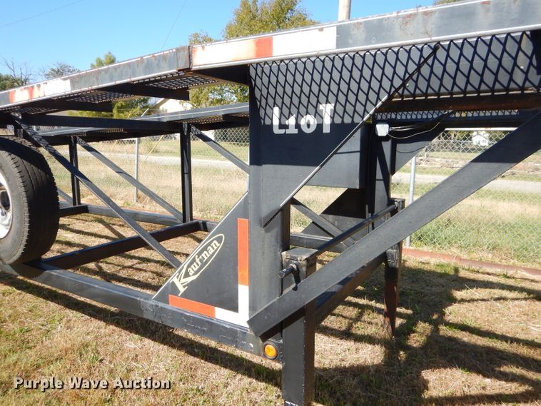 image for item EY9437 2004 Kaufman L10T equipment trailer