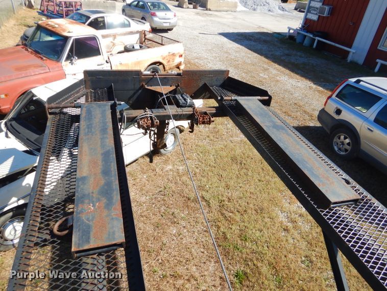 image for item EY9437 2004 Kaufman L10T equipment trailer