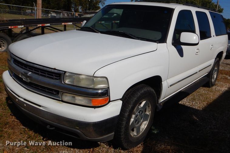 image for item EY9438 2001 Chevrolet Suburban 1500 SUV