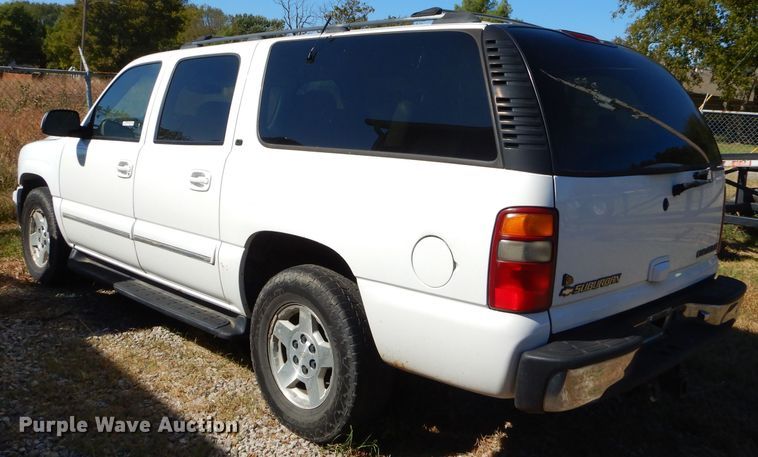 image for item EY9438 2001 Chevrolet Suburban 1500 SUV