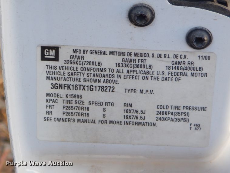 image for item EY9438 2001 Chevrolet Suburban 1500 SUV