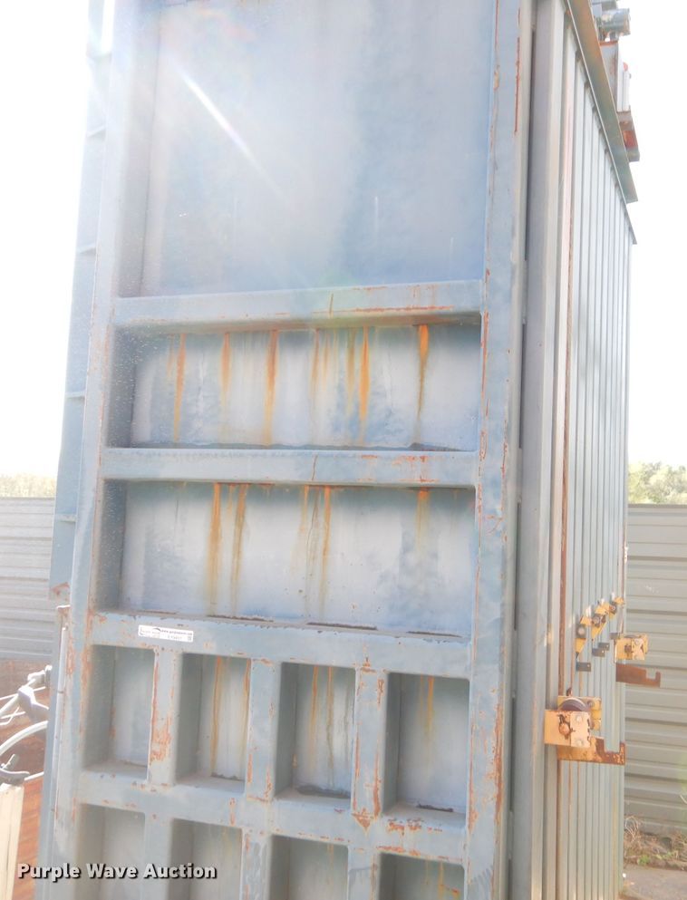 image for item EY9451 McClain Ez-Pack baler