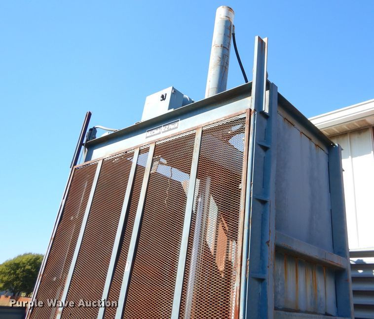 image for item EY9451 McClain Ez-Pack baler