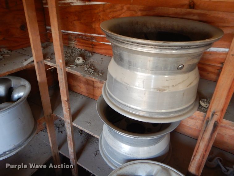 image for item EY9453 Storage building