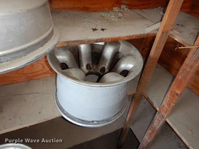 image for item EY9453 Storage building