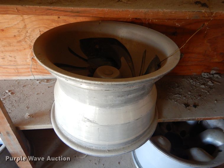 image for item EY9453 Storage building