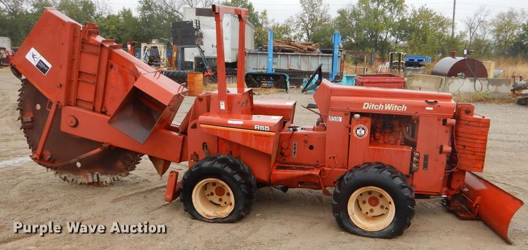 image for item EY9464 1978 Ditch Witch R65 rock saw