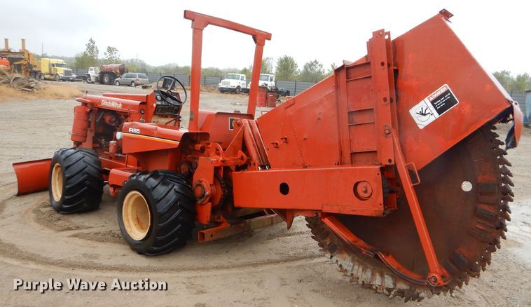 image for item EY9464 1978 Ditch Witch R65 rock saw