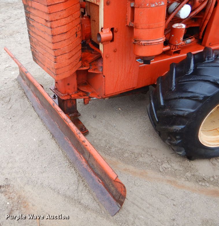 image for item EY9464 1978 Ditch Witch R65 rock saw