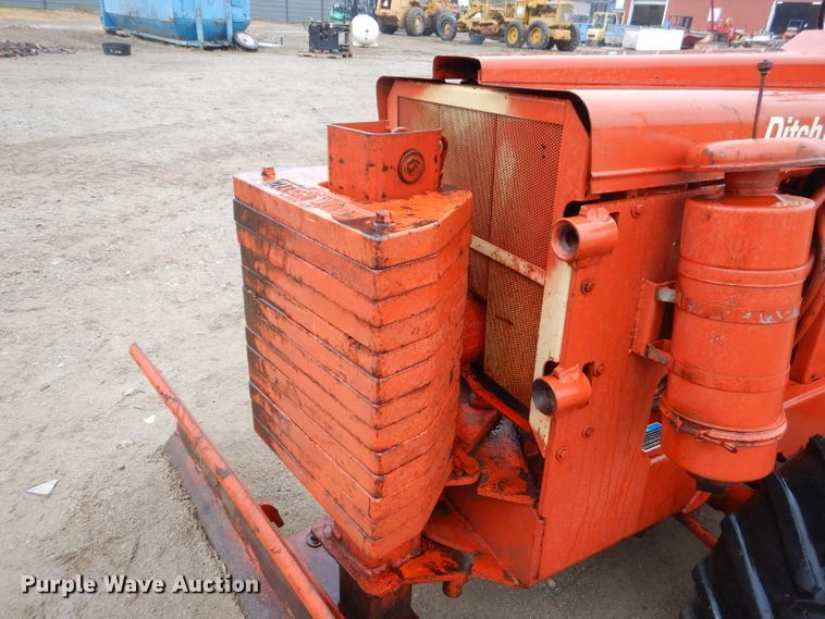 image for item EY9464 1978 Ditch Witch R65 rock saw