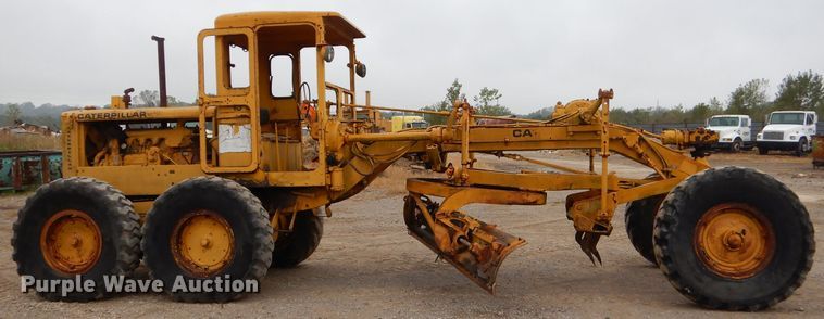image for item EY9465 Caterpillar 8 rigid frame motor grader