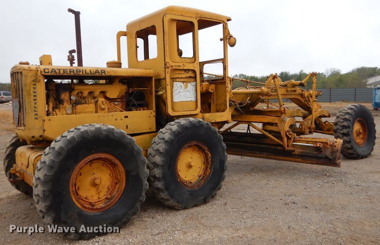 image for item EY9465 Caterpillar 8 rigid frame motor grader