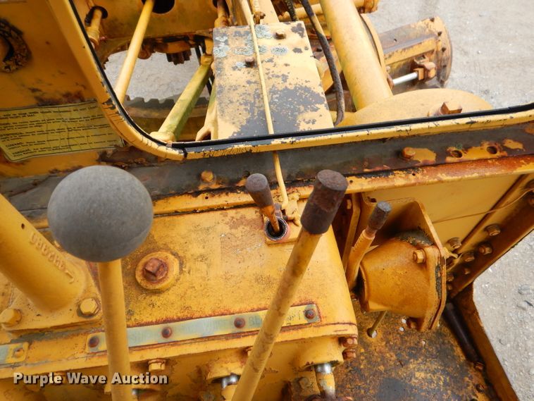 image for item EY9465 Caterpillar 8 rigid frame motor grader