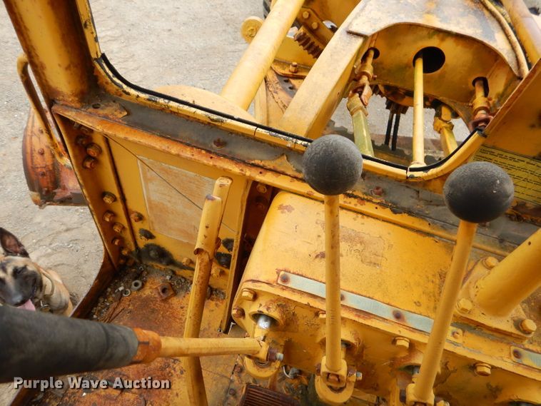 image for item EY9465 Caterpillar 8 rigid frame motor grader
