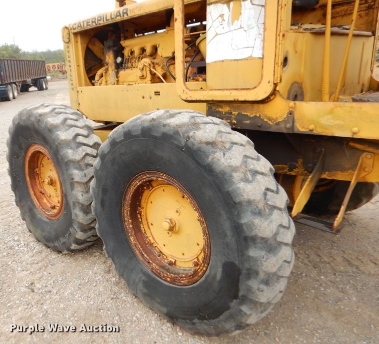 image for item EY9465 Caterpillar 8 rigid frame motor grader