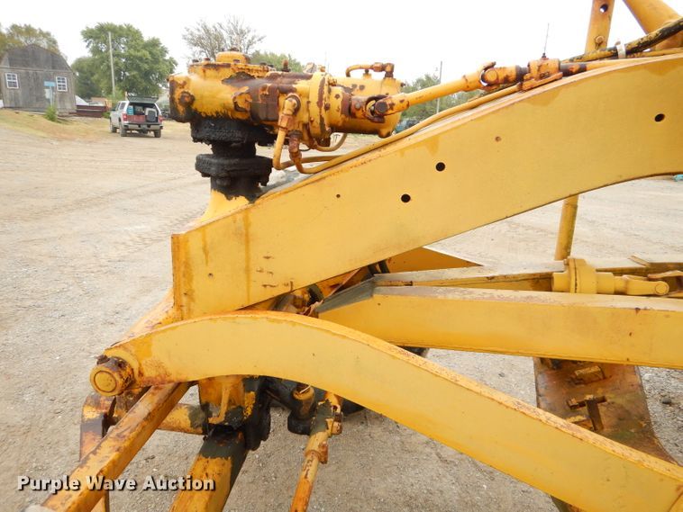 image for item EY9465 Caterpillar 8 rigid frame motor grader