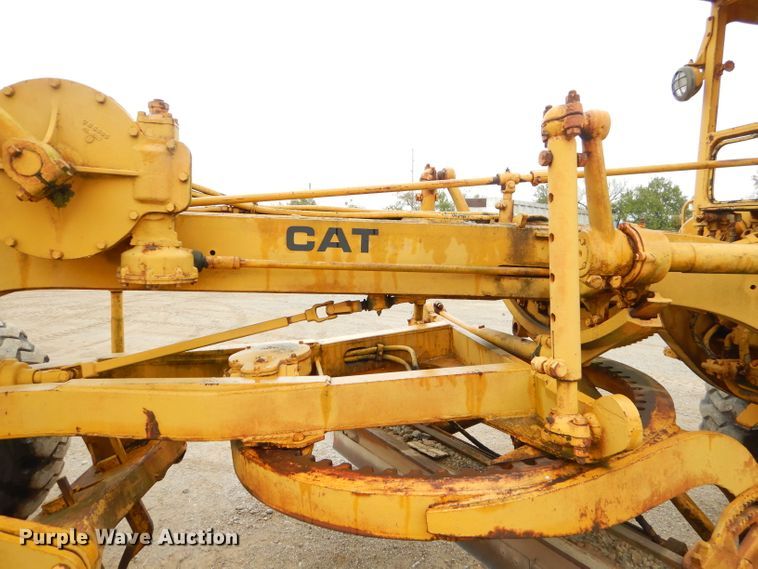 image for item EY9465 Caterpillar 8 rigid frame motor grader
