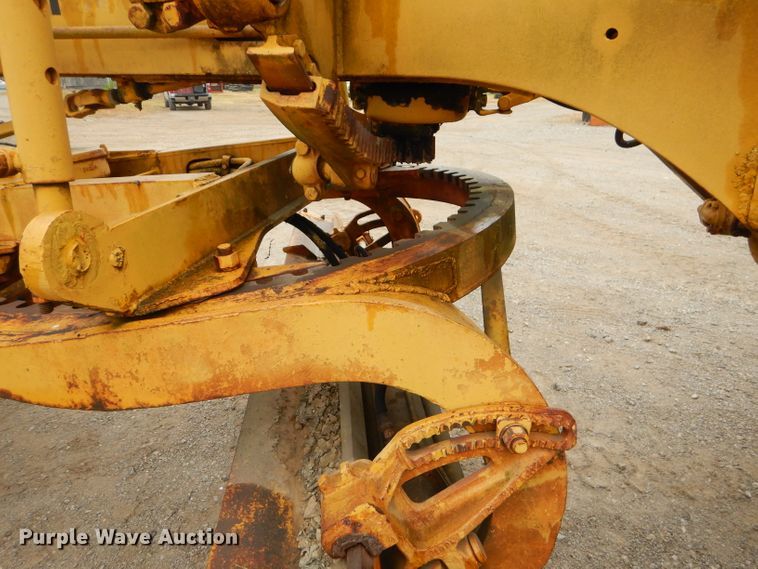 image for item EY9465 Caterpillar 8 rigid frame motor grader