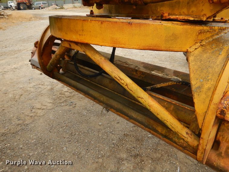 image for item EY9465 Caterpillar 8 rigid frame motor grader