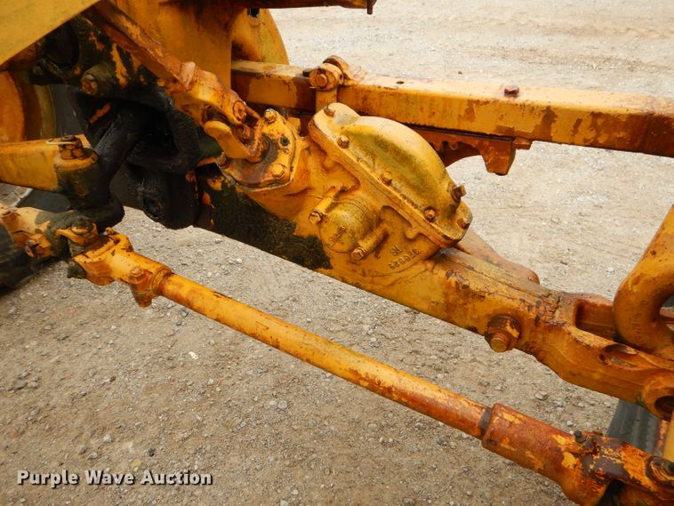 image for item EY9465 Caterpillar 8 rigid frame motor grader