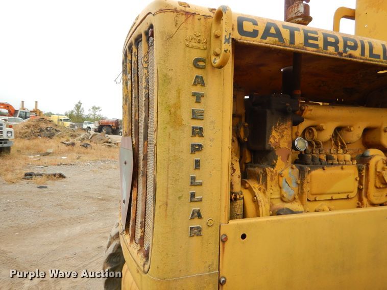 image for item EY9465 Caterpillar 8 rigid frame motor grader