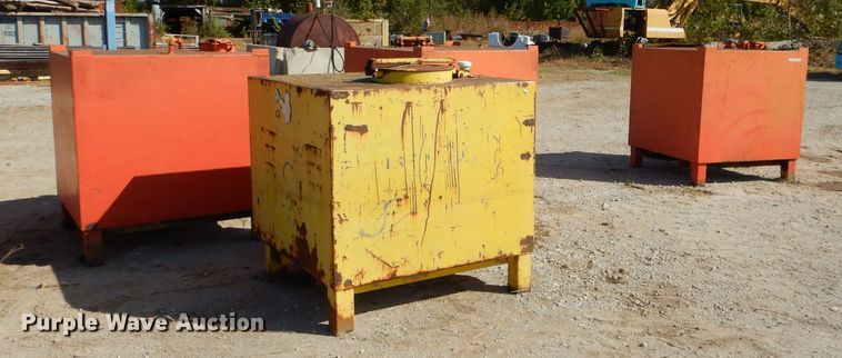 image for item EY9471 (4) steel oil containment tanks