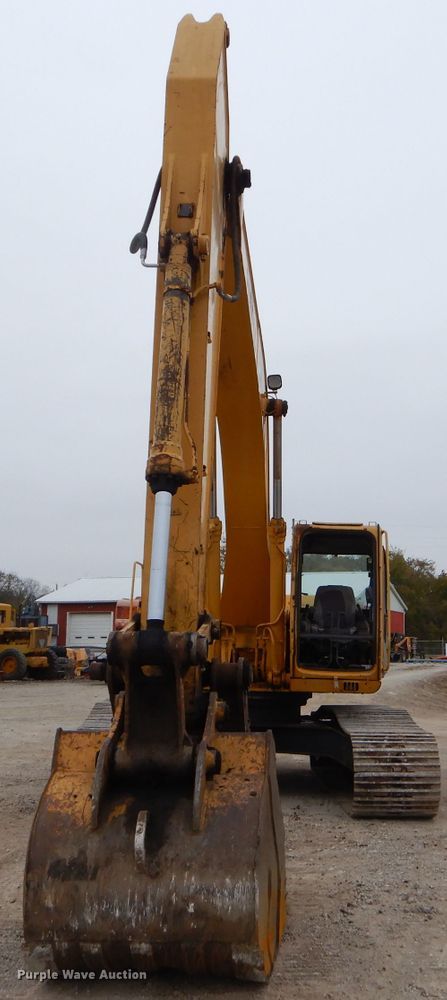 image for item EY9474 1997 John Deere 790E LC excavator