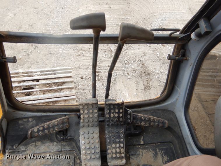 image for item EY9474 1997 John Deere 790E LC excavator