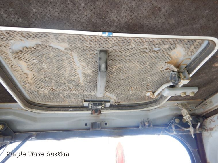 image for item EY9474 1997 John Deere 790E LC excavator