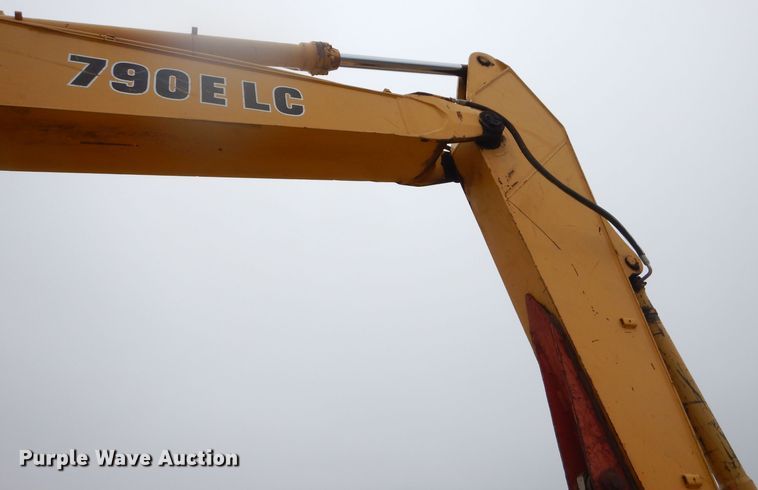image for item EY9474 1997 John Deere 790E LC excavator