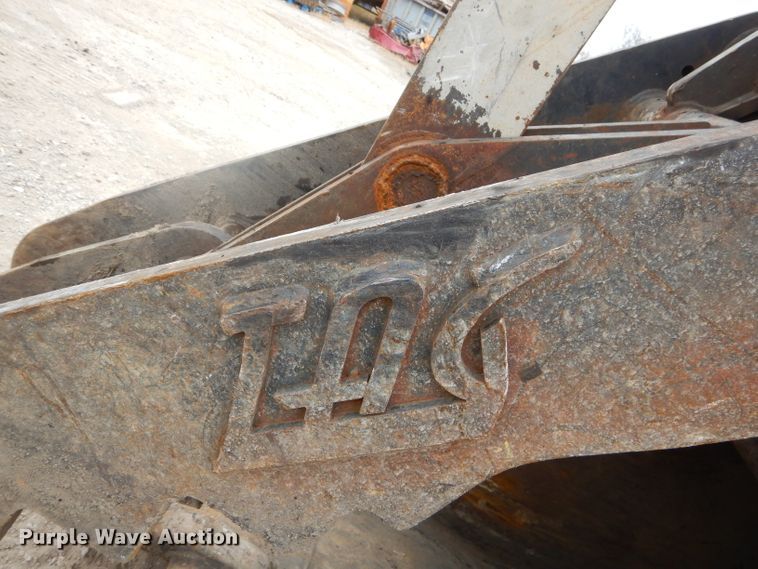 image for item EY9474 1997 John Deere 790E LC excavator