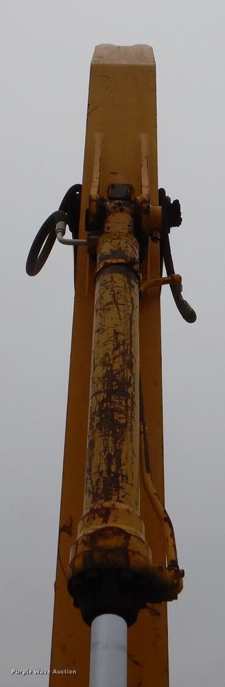 image for item EY9474 1997 John Deere 790E LC excavator