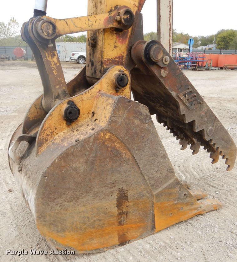 image for item EY9474 1997 John Deere 790E LC excavator