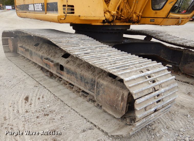 image for item EY9474 1997 John Deere 790E LC excavator