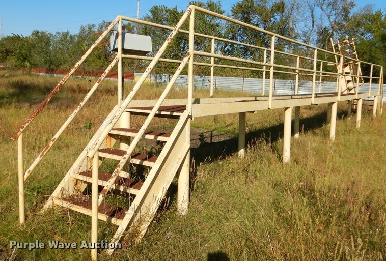 image for item EY9480 Catwalk