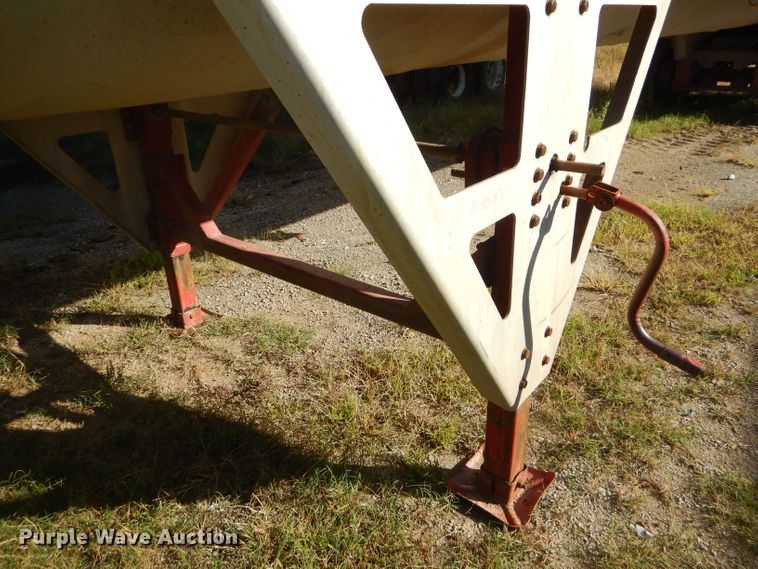 image for item EY9482 2005 Alumatech high side scrap trailer