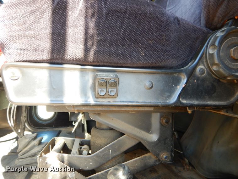 image for item EY9489 1994 Peterbilt 378 semi truck