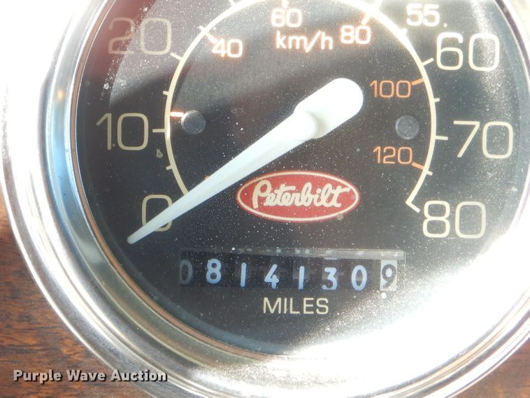 image for item EY9489 1994 Peterbilt 378 semi truck