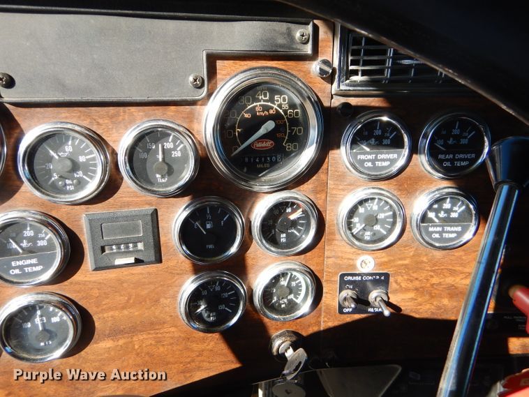 image for item EY9489 1994 Peterbilt 378 semi truck
