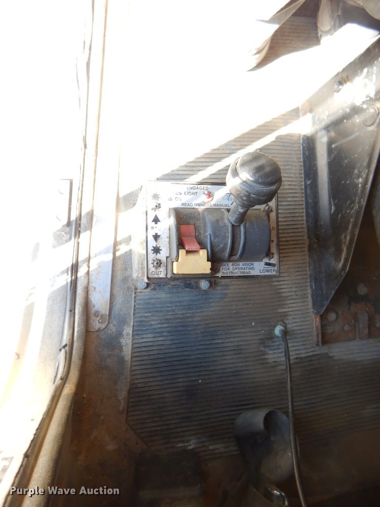 image for item EY9489 1994 Peterbilt 378 semi truck