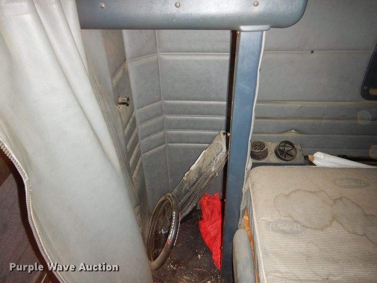 image for item EY9489 1994 Peterbilt 378 semi truck