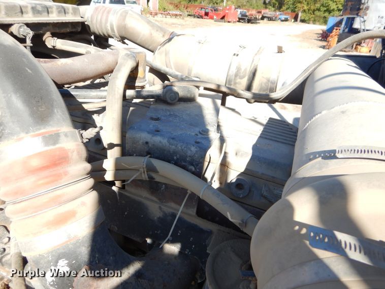 image for item EY9489 1994 Peterbilt 378 semi truck